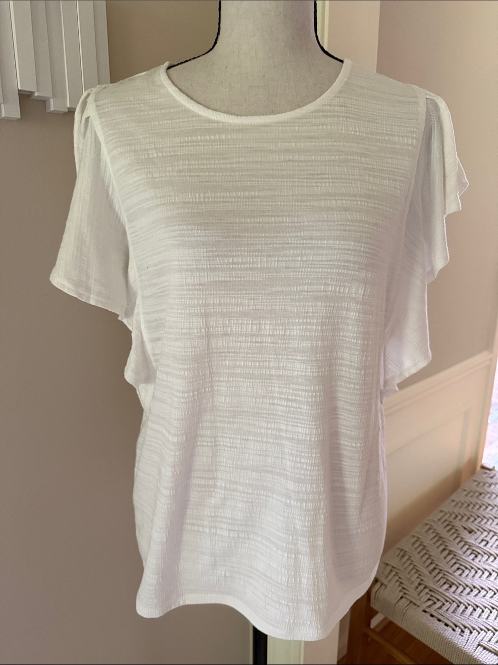 Nine West White Flutter Sleeve Textured Blouse Medium